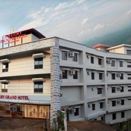 Century Grand Hotel Mananthavady Buitenkant foto
